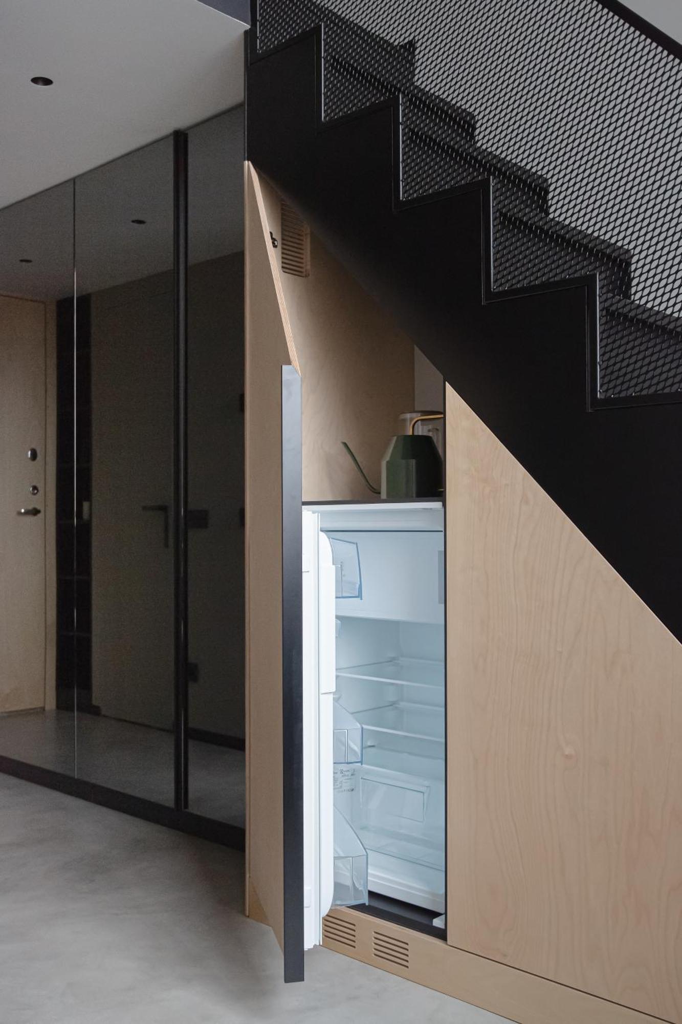 Stylish Designer Loft In Trendiest District *
